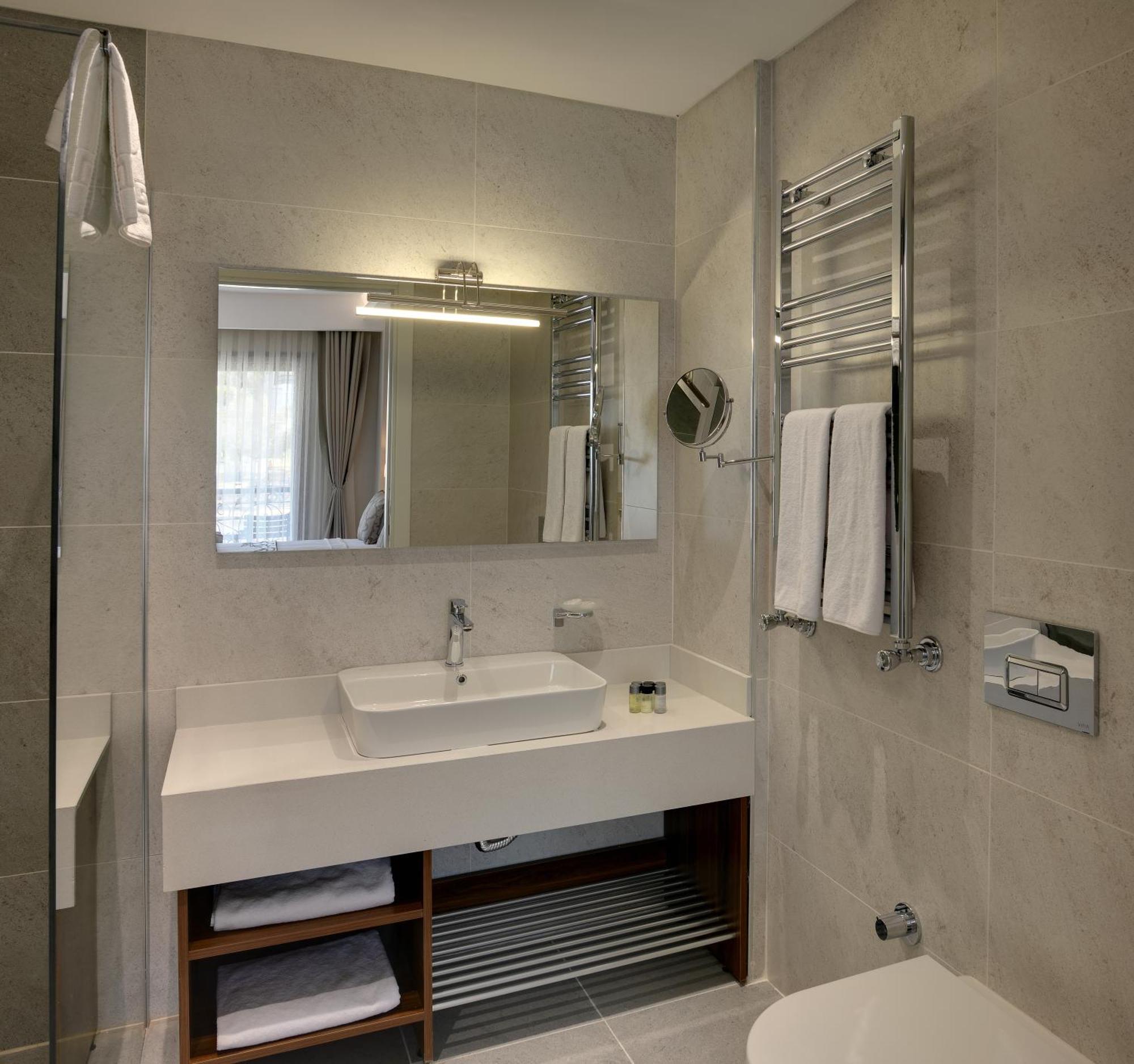Dedeman Guere Nurhayat Thermal Resort&Spa Edremit  Esterno foto